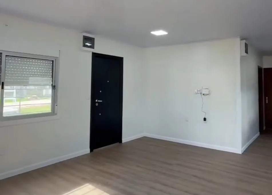 Oficina modular en contenedor maritimo, lista para instalar en Uruguay