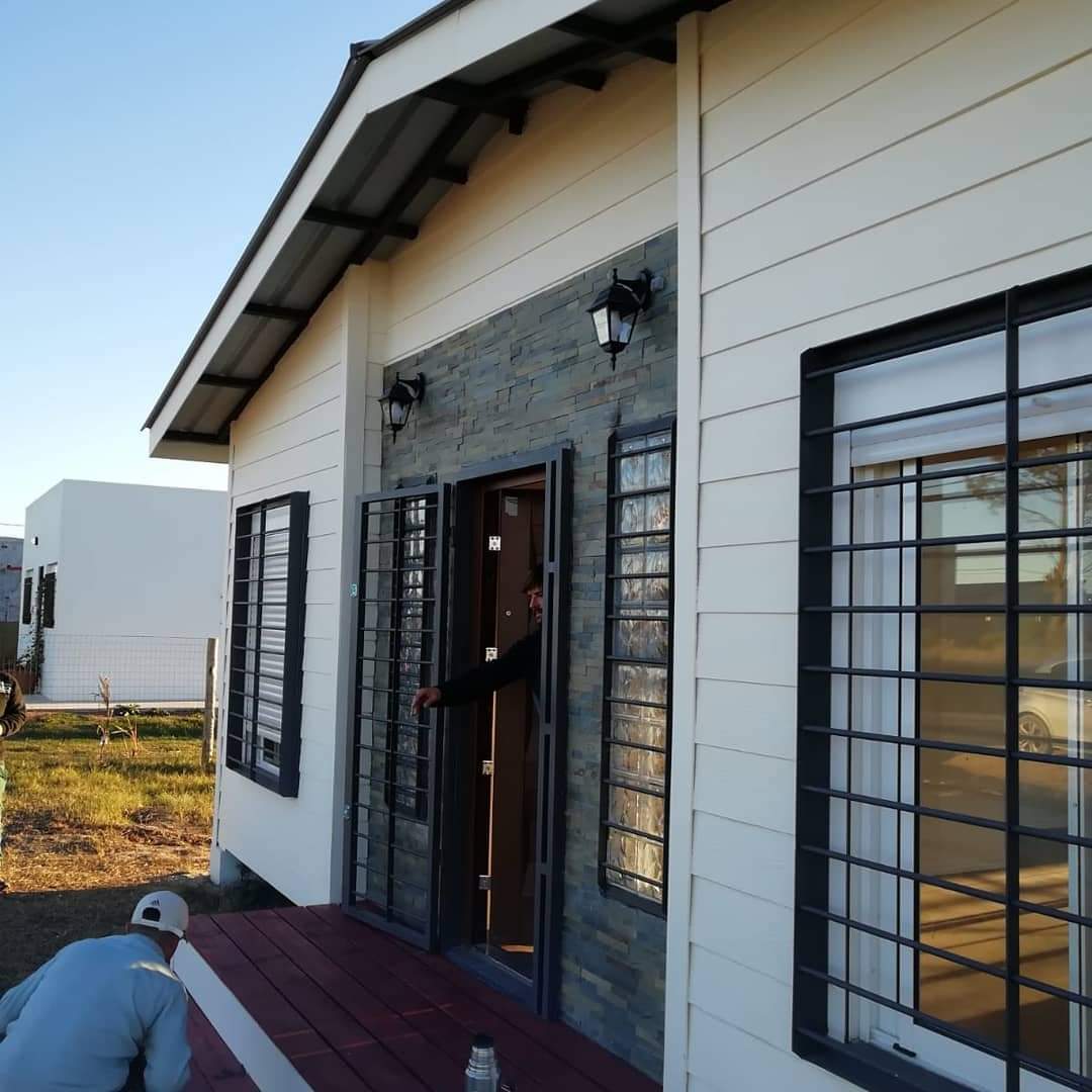 Casa contenedor habitable construida a medida en Uruguay