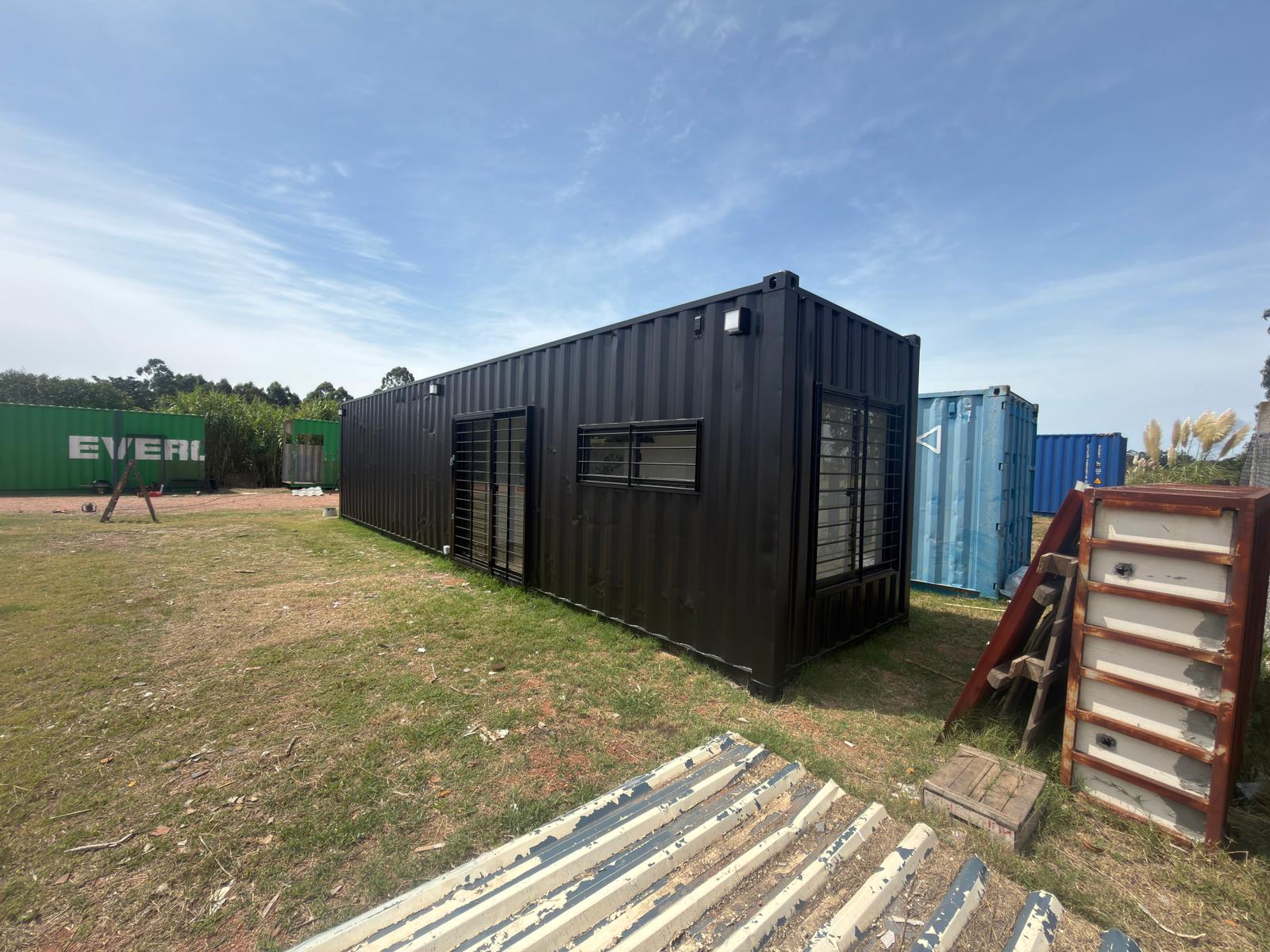 Imagen del trabajo Casa personalizada 40 pies