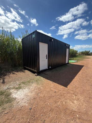 Imagen del trabajo VESTUARIOS SOLO BAÑOS